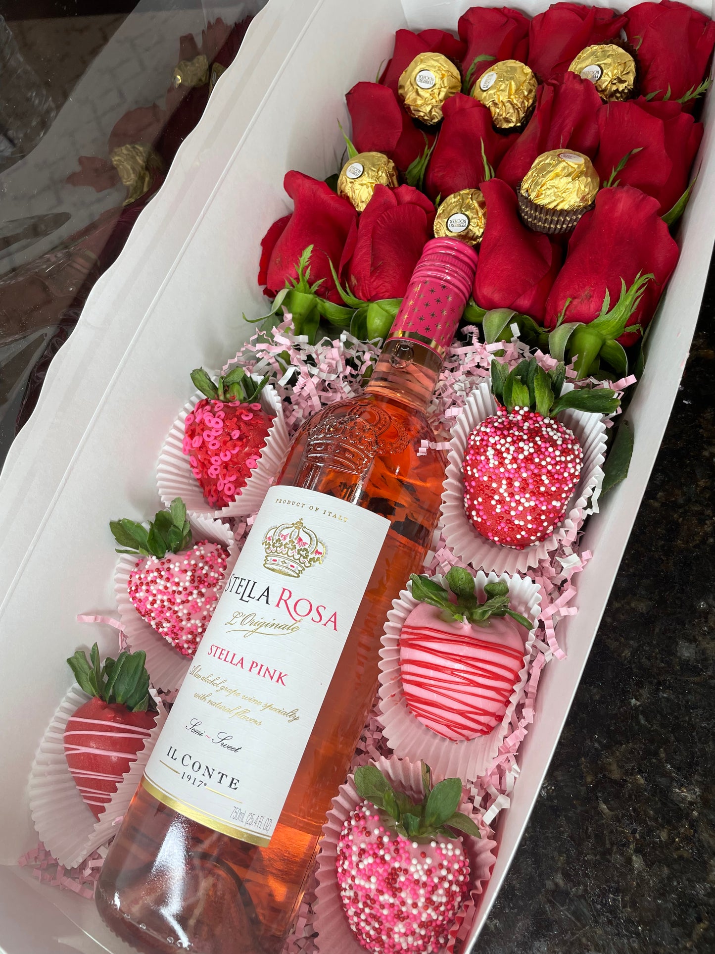 Stella Rosa Wine & Berries (Pick Up Only)